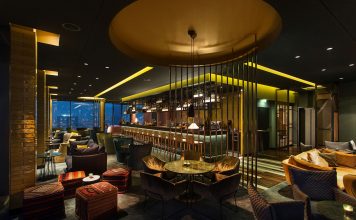 Die Skybar im Hotel Vienna House Andel's Berlin.