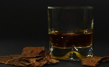 Bitte klingeln! – Die Rote Bar in Bankfurt