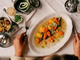 Von hungrigen Offizieren bis zur Lieblingsspeise des Kaisers Franz Joseph – Wenn Wien, dann Tafelspitz oder Vier Restaurants und die perfekte Zubereitung