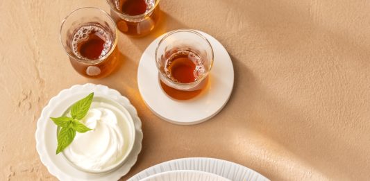 Rezept: Gebackene Baklava-Blätter mit Birnen-Limetten-Marmelade