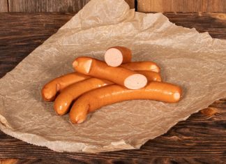 Knackige und saftige Rinderwiener mit Sonnenblumenöl aus hochwertigem Bio-Rindfleisch