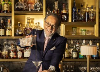 Ein Roku Industry Icon Award für Salvatore Calabrese