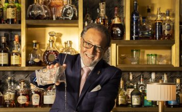 Ein Roku Industry Icon Award für Salvatore Calabrese