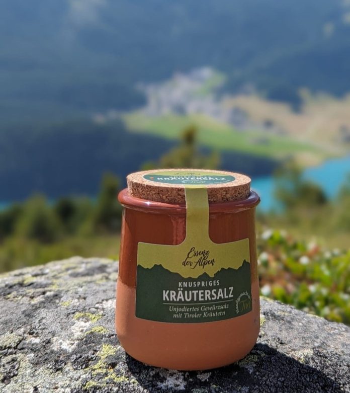 Knuspriges Kräutersalz. © Essenz der Alpen GmbH